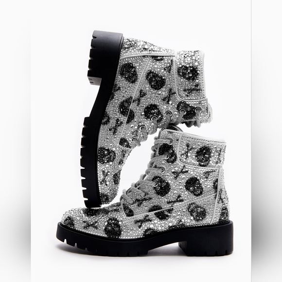 Betsey Johnson Hudsn Skulls Lace-Up Boots/Booties - Picture 1 of 12